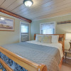 Отель Cozy Houghton Lake Vacation Rental w/ Fireplace!, фото 10