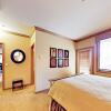 Отель 635 N Frontage Condo Unit 14D 3 Bedrooms 2 Bathrooms Condo, фото 6