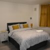 Отель Charming Wembley Home Near Wembley Stadium, фото 3