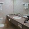 Отель Lexington Inn & Suites Windsor, фото 9