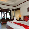 Отель First Bungalow Beach Resort, фото 4
