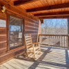 Отель Hummingbird Hideaway - One Bedroom Cabin, фото 12