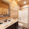 Отель Thunder Mountain Lodge 5 Bedroom Cabin by Redawning, фото 9