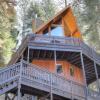 Отель Scenic Wonders Treetops Cabin 2 Bedrooms в Йосемити