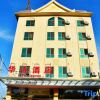 Отель Jinghong Huada Hotel в Цзинхуне