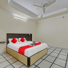 Отель Oyo 70196 Hotel Raj Inn, фото 17