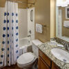 Отель TownePlace Suites by Marriott Dallas Las Colinas, фото 45