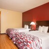 Отель Red Roof Inn & Suites Indianapolis Airport, фото 3