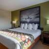 Отель Super 8 by Wyndham Edmonton International Airport, фото 4