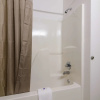 Отель Deluxe Inn & Suites - Moss Point, фото 8