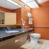 Отель Econo Lodge Inn & Suites Foley - North Gulf Shores, фото 9