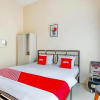Отель Penginapan Keluarga Syariah by OYO Rooms, фото 12