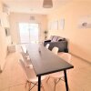Отель Comfy 2BR Apartment in the City Center FREE PARKING and 3min walk to the beach, фото 9