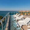 Отель Sea View 1 Bed Apartment With Stunning Ocean Views, фото 17