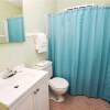 Отель Starfish Cottage - Two Bedroom Home, фото 9