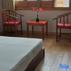 Отель Yihong Hotel, фото 2