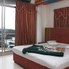 Отель White Beach Hotel, фото 1