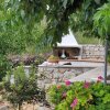 Отель Welcoming Holiday Home With Garden in Leonidio, фото 12