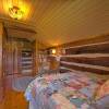 Отель Lone Pine Lodge - 2 Br Cabin, фото 9