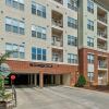 Отель City Living in Downtown Raleigh Luxury Apt 1, фото 1