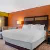 Отель Comfort Inn & Suites Danbury-Bethel, фото 5