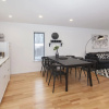 Отель Star Struck Luxury - Inner City Townhouse, фото 8