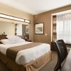 Отель Microtel Inn & Suites by Wyndham Blackfalds Red Deer North в Блэкфолдс