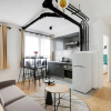Отель Mba - Lecourbe Splendide Appartement, фото 10