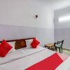 Отель Santi Inn by OYO Rooms в Нью-Дели