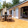 Отель Magnifique Villa, Piscine,5BR à 5 min pied du club 55, фото 25