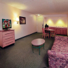 Отель Red Roof Inn & Suites Pensacola East - Milton, фото 3