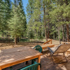 Отель Creekside Cabin on St Bernard by Tahoe Mountain Properties, фото 11