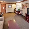 Отель Holiday Inn Express And Suites Watertown, an IHG Hotel, фото 27
