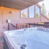Отель Lake Tahoe Home w/ Hot Tub: 10 Mi to Palisades Ski, фото 14