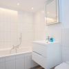 Отель Newly Refurbished Modern 3 Bedroom Apartment in Affluent Fulham, фото 8