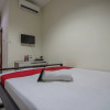 Отель RedDoorz Plus near Semanggi, фото 11