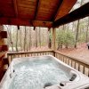 Отель Romantic, pet Friendly Cabin With Private hot Tub, Washer/dryer and Full Kitchen Studio Cabin by Red, фото 13