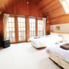 Отель Yamanaka-lake log house HS2, фото 2