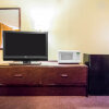 Отель Econo Lodge West, фото 3