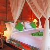 Отель Romantic deluxe 0ne-bedroom wooden villa 3, фото 13