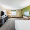 Отель Sleep Inn & Suites Mt. Hope near Auction & Event Center, фото 16