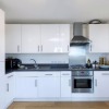 Отель Stunning 2 Bed Flat w/ Terrace Next to Kings Cross, фото 2