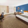 Отель Baymont Inn & Suites St. Ignace Lakefront, фото 2