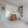 Отель Modern Maisonette Southfields London, фото 3