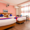 Отель OYO 136 Hotel Om Plaza, фото 3