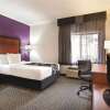 Отель La Quinta Inn & Suites by Wyndham Miami Airport East, фото 15