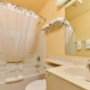 Отель Americas Best Value Inn & Suites Albemarle, фото 17