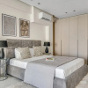Отель Sanders Crystal - Darling 2-bdr Apt w Balcony, фото 12