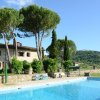 Отель Cosy Holiday Home in Radda in Chianti with Swimming Pool, фото 1