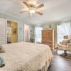 Отель Charming South Haven Home - Great Location!, фото 5